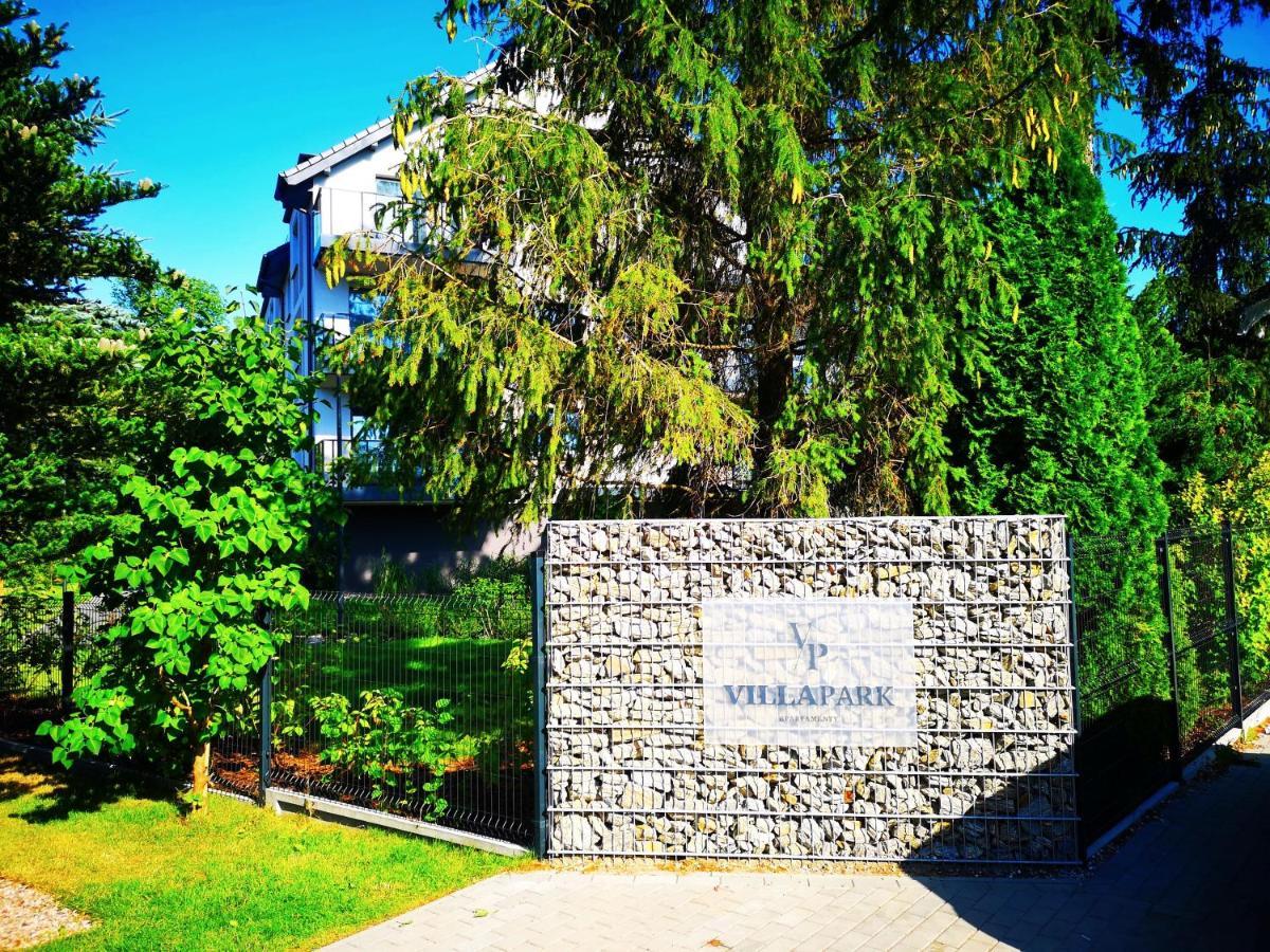 Apartament Twierdza Z Widokiem Na Jezioro โอสโตรดา ภายนอก รูปภาพ