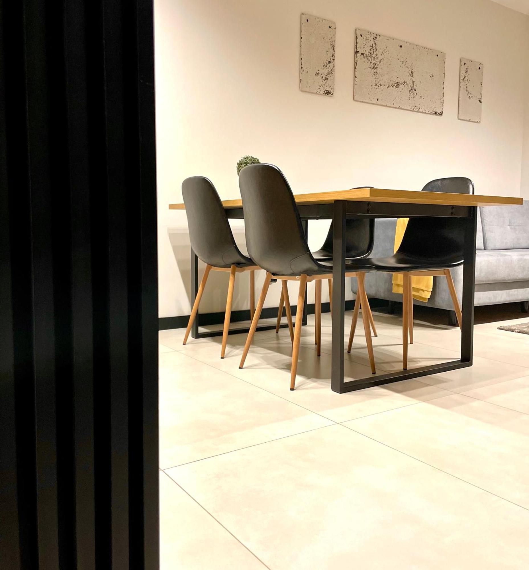 Apartament Twierdza Z Widokiem Na Jezioro โอสโตรดา ภายนอก รูปภาพ