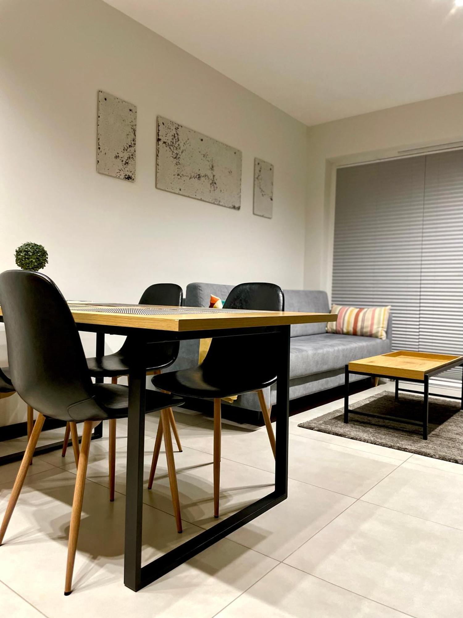 Apartament Twierdza Z Widokiem Na Jezioro โอสโตรดา ภายนอก รูปภาพ
